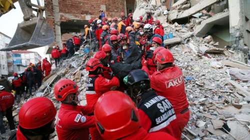 Σεισμός στην Τουρκία: 39  οι νεκροί, υπάρχουν εγκλωβισμένοι