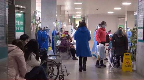 «Παλεύοντας» με τον κοροναϊό μέσα σε νοσοκομείο στην Ουχάν