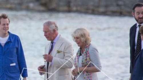 Νέος πονοκέφαλος - Λέει πως είναι παιδί του Κάρολου &amp; της Καμίλα