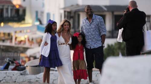 Οταν ο Κόμπι Μπράιαντ έκανε οικογενειακές διακοπές στη Μύκονο το 2014