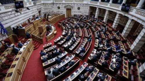 H Bουλή σε ρόλο ...διαιτητή: Ονομαστική ψηφοφορία για τον ΠΑΟΚ