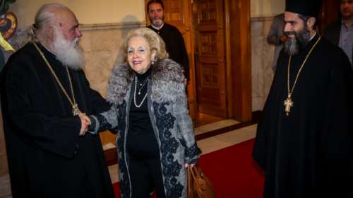 Επανεμφάνιση Βασιλικής Θάνου: Με γούνα στον Ιερώνυμο