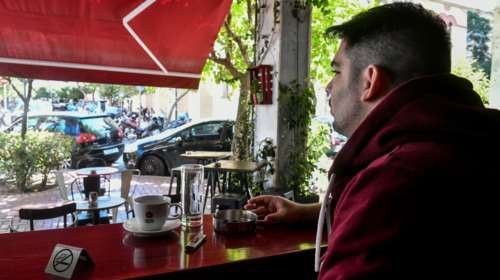 Θεσσαλονικη: Και εγένετο...«λέσχη ευεξίας»! - Το πρώτο καφε για καπνιστές
