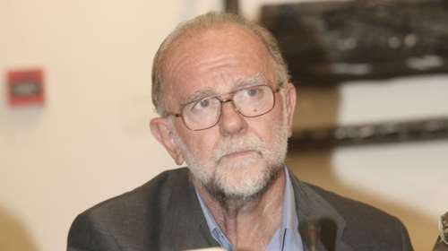 Ποιος ήταν ο θρυλικός σχεδιαστής Γιάννης Τσεκλένης