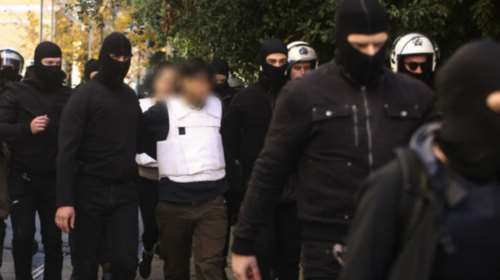 Από το τόξο στο καλάσνικοφ: Οι 8 τρομοκράτες που ψάχνει η ΕΛΑΣ