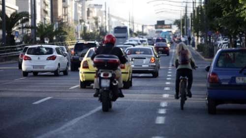 Διπλώματα οδήγησης: Αναλυτικά οι νέες τιμές για τα παράβολα