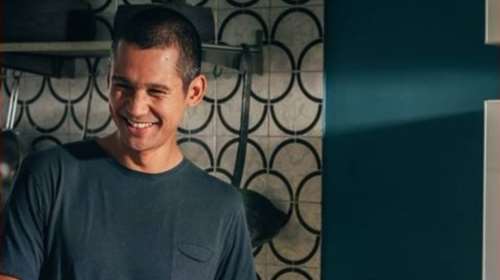 Δείτε τον Σωτήρη Κοντιζά σε σπάνια εμφάνιση με τη σύζυγό του