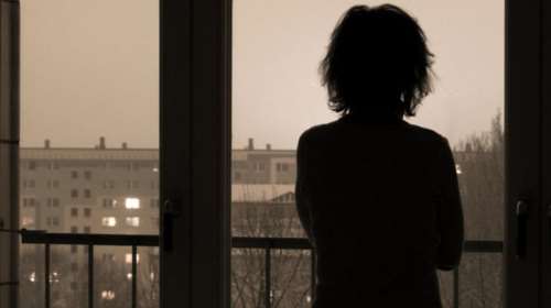 Υπόθεση σοκ: «Δράκοι» βίαζαν και χτυπούσαν λιπόθυμες ιερόδουλες