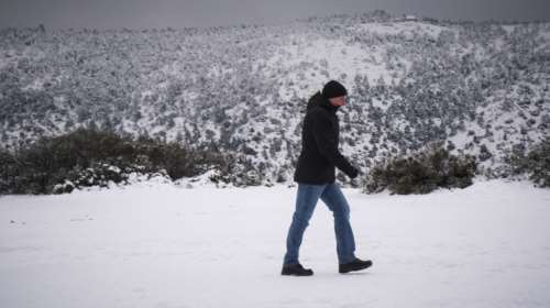 Στα λευκά η Πάρνηθα - Μαγικές εικόνες από το καταφύγιο Μπάφι