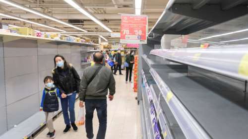 Κοροναϊός: Σκοτωμός στο Χονγκ Κονγκ για το... χαρτί υγείας-Vid