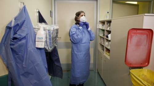 Κοροναϊός: Κορύφωση κρουσμάτων τον Φεβρουάριο &quot;βλέπει&quot; κορυφαίος σύμβουλος