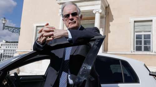 Η νέα «ηλεκτρική λιμουζίνα» του προέδρου της Βουλής είναι ένα...Golf