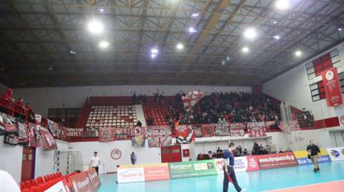 Επεισόδια στο Ρέντη πριν το ντέρμπι Ολυμπιακός – Παναθηναϊκός