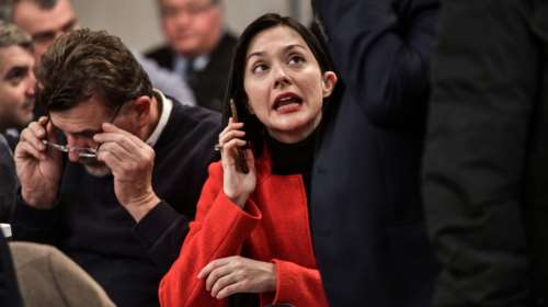 Χαμός στην ΚΟ ΚΙΝΑΛ με τη Νάντια: «Δεν μιλάς σε γίδια, είμαστε βουλευτές»