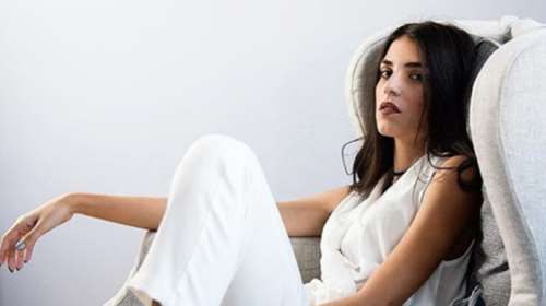 Σοκάρει η Άννα Μαρία Βέλλη: Αποκαλύπτει τα σημάδια της κακοποίησης από πρώην σύντροφό της