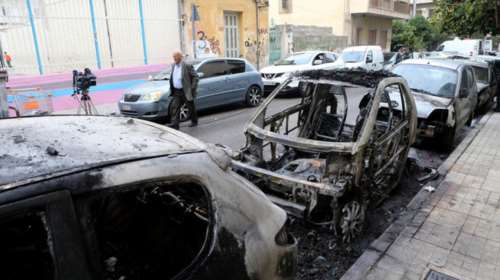 Προκαλούν οι αναρχικοί: Μην παρκάρετε δίπλα σε πολυτελή ΙΧ