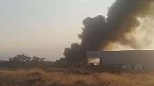 Θεσσαλονίκη: Φωτιά στην ΒΙΠΕ Σίνδου - Πυκνοί μαύροι καπνοί στην περιοχή [βίντεο]