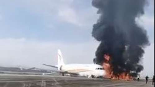 Κίνα: Πανικός με αεροπλάνο που τυλίχθηκε στις φλόγες - 40 τραυματίες [βίντεο]