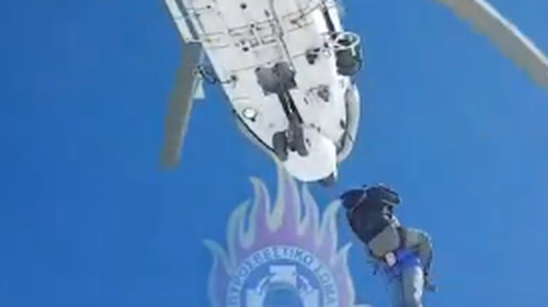 Συγκλονιστική διάσωση στην Άρτα: Εγκλωβισμένος από χθες στα 1.800 μέτρα με ολικό παγετό [βίντεο]