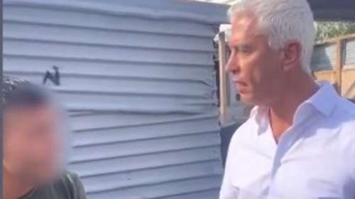 Θρασύτατος Ρομά λέει στον αστυνομικό Καλλιακμάνη ότι κλέβει συστηματικά και απλά μπαινοβγαίνει στη φυλακή [βίντεο]