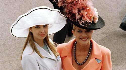 Συντετριμμένη η Ιβάνκα Τραμπ από τον θάνατο της μητέρας της - &quot;Πρότυπο δύναμης, έζησε τη ζωή στο έπακρο&quot;