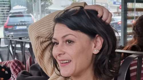 Μεγαλείο ψυχής από την οικογένεια της Γαρυφαλλιάς που ξυλοκοπήθηκε από τον πρώην της - &quot;Αγγελέ μου&quot;, γράφει η αδερφή της [εικόνα]