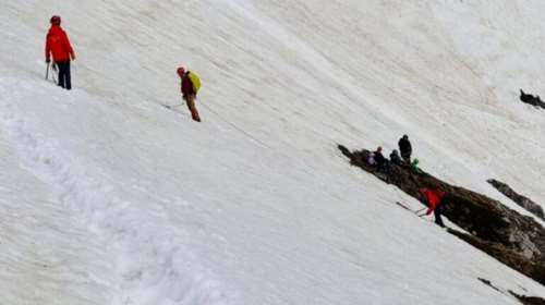 Απεγκλωβίστηκε οικογένεια ορειβατών στον Όλυμπο με δύο ανήλικα παιδιά - Κίνδυνος χιονοστοιβάδας [εικόνες]