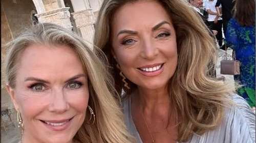 Η Άντζελα Γκερέκου  με την "Μπρουκ" από την "Τόλμη και γοητεία" στον γάμο του Ανδρέα Γεωργίου