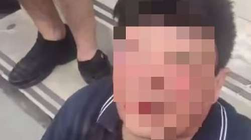 Κολωνός: Αρνείται ότι γνώριζε τη 12χρονη ο 63χρονος παιδόφιλος που συνελήφθη στην Ομόνοια