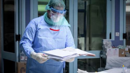 Γερμανικό κανάλι αποθεώνει την Ελλάδα για τη διαχείριση της κρίσης- Η αναφορά στον Σωτήρη Τσιόδρα