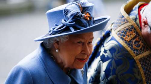 Το συγκινητικό μήνυμα της Βασίλισσας Ελισάβετ: &quot;Το Πάσχα δεν ακυρώνεται- Ο κορονοϊός δεν θα μας νικήσει&quot;