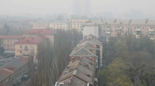 Η φωτιά στο Τσερνόμπιλ καίει ακόμη - Αποπνικτική η ατμόσφαιρα στο Κίεβο [εικόνες]