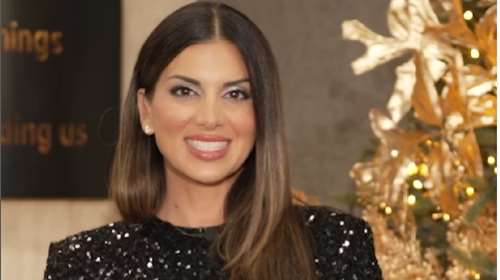 Σταματίνα Τσιμτσιλή: Αγκαλιά με τις κόρες της στο ρεβεγιόν για την αλλαγή του χρόνου