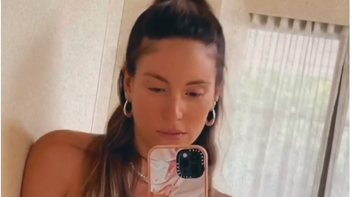 Η Αθηνά Οικονομάκου δείχνει το σώμα της με μπικίνι 40 μέρες μετά τη γέννηση της κόρης της