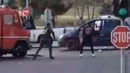Σχιστό: Βίντεο ντοκουμέντο από την άγρια επίθεση Ρομά σε πυροσβεστικό όχημα