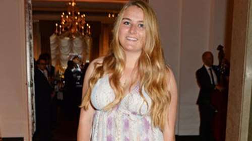 Στο πλευρό της Ουκρανίας η κόρη του Ρώσου ολιγάρχη Ρομάν Αμπράμοβιτς: Ο Πούτιν θέλει πόλεμο όχι η Ρωσία