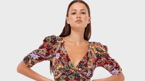 Αυτό είναι το φόρεμα που έχουν φορέσει όλες οι Ελληνίδες παρουσιάστριες