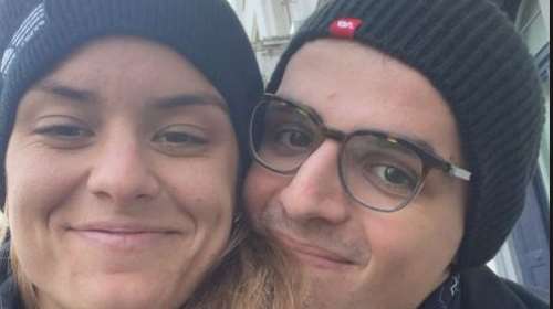 Μαρία Σάκκαρη: Η τρυφερή φωτογραφία αγκαλιά με τον Κωνσταντίνο Μητσοτάκη [Εικόνα]