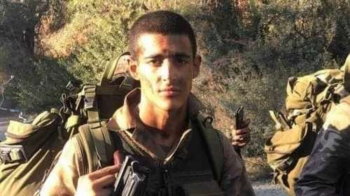 Τέμπη: Ανδρες των ΛΟΚ αποχαιρέτησαν τον 23χρονο Κυπριανό- "Να προσεύχεστε για τη ψυχούλα του γιου μου", είπε η μητέρα του [βίντεο]