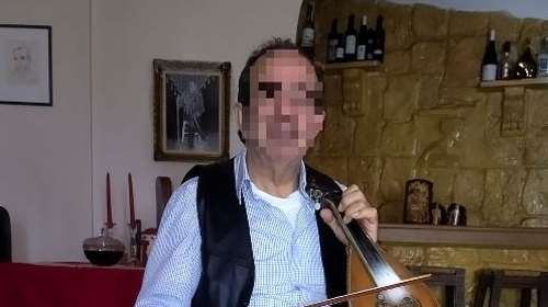 Κρήτη: Φύλλο και φτερό τα κινητά του λυράρη που βίαζε και εξέδιδε τον 13χρονο - &quot;Οι αστυνομικοί φρίκαραν με αυτά που βρήκαν&quot; [βίντεο]