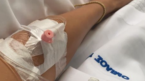 Κατερίνα Καινούργιου: Το πρώτο μήνυμα και η φωτογραφία από το νοσοκομείο - &quot;Στείλτε μου τη θετική σας ενέργεια&quot; [Εικόνα]