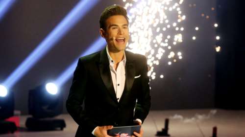 Το επικό τρολάρισμα των &quot;Ράδιο Αρβύλα&quot; για την αστυνομική φύλαξη του Μένιου Φουρθιώτη [βίντεο]