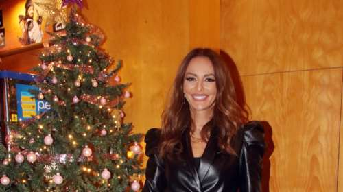 Μπέτυ Μαγγίρα: Με total black leather look σε βραδινή εμφάνιση [εικόνες]