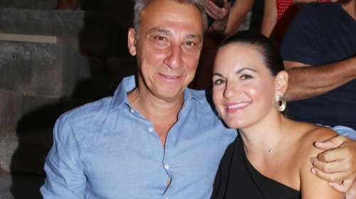 Ολγα Κεφαλογιάννη: Αγκαλιά με τον Μίνω Μάτσα εύχεται για το Πάσχα [εικόνα]