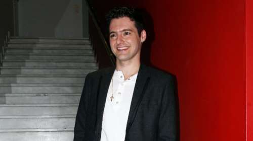 Θάνος Τοκάκης: Θεωρούνταν φυσιολογικό να μας βρίζουν και να μας πετούν τασάκια οι σκηνοθέτες