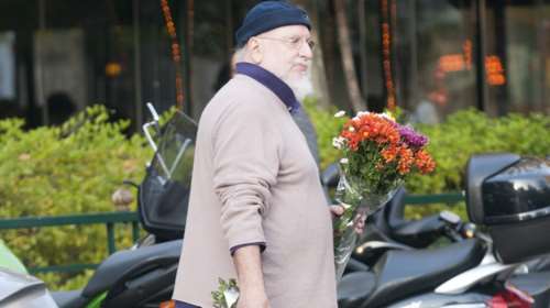 Όταν ο Σαββόπουλος αφηγήθηκε τη ζωή του: Ιστορίες για τον "τύπο με τα στρόγγυλα γυαλιά, τις τιράντες, το γενάκι"