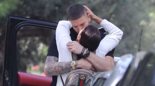 Paparazzi: Η Παπαδοπούλου, ο Πασχαλάκης και τα παθιασμένα φιλιά στη Γλυφάδα