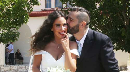 Κατερίνα Στικούδη - Βαγγέλης Σερίφης: Το τρυφερό φιλί μέσα στο μαιευτήριο - Το σπάνιο στιγμιότυπο