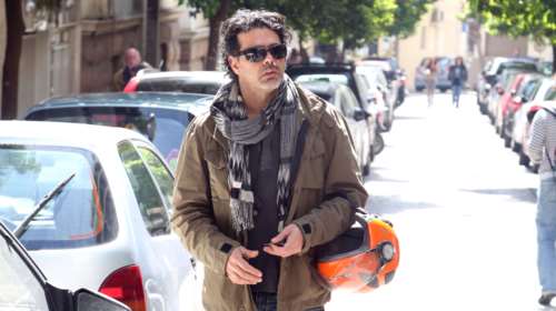 Ιωσήφ Πολυζωίδης: Πώς του συμπεριφέρθηκαν όταν έκανε τον άστεγο στους δρόμους [Βίντεο]