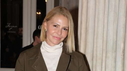 Στην Πάτμο η Τζένη Μπαλατσινού: Η βόλτα με τον 4 ετών γιο της, Παναγιώτη-Αντώνιο